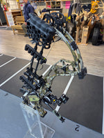 Bear Alaskan XT+ RTH RH 70# Bottomland  Hunting Bow        Dealer Only