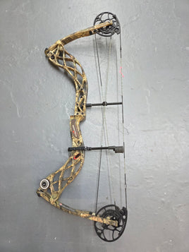 Bowtech Carbon Icon Camo   RH 70#  Used