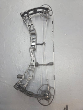 Elite Artus Compound Hunting Bow 60# Slate Gray Rh Demo