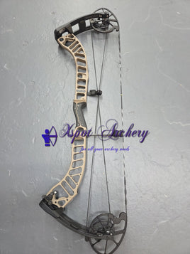 Prime Ronan 34 RH  Terra/ Black   60# 29 In. Hunting Bow