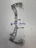 Elite Exalt 35 60 lb Black  RH Hunting Bow Target Used