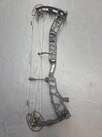 Elite Exalt 35 60 lb Black  RH Hunting Bow Target Used