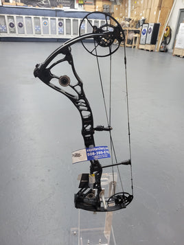 Bowtech Core SS RH 70# Black Hunting Bow