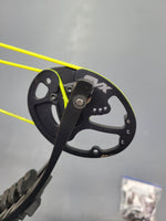 Hoyt Invicta 40 SVX Target Bow 60# 28.5- 29.5 Mod Used