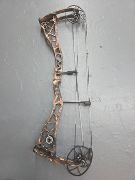 Bowtech SS34 RH 70# MOSSY OAK COUNTRY DNAUsed