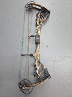 Bowtech Carbon One X RH 60# Country DNA Hunting Bow Used