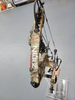 Bowtech Carbon Zion RH 70 lb Breakup Country w/ Max Pkg Hunting Bow
